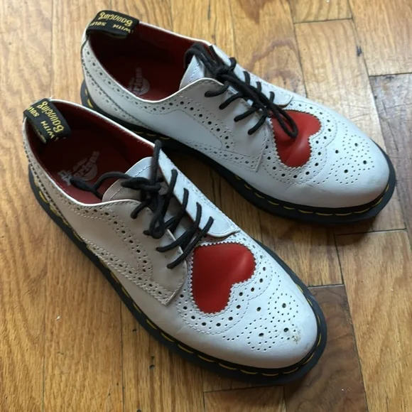 dr martens joyce heart valentines brogue shoes